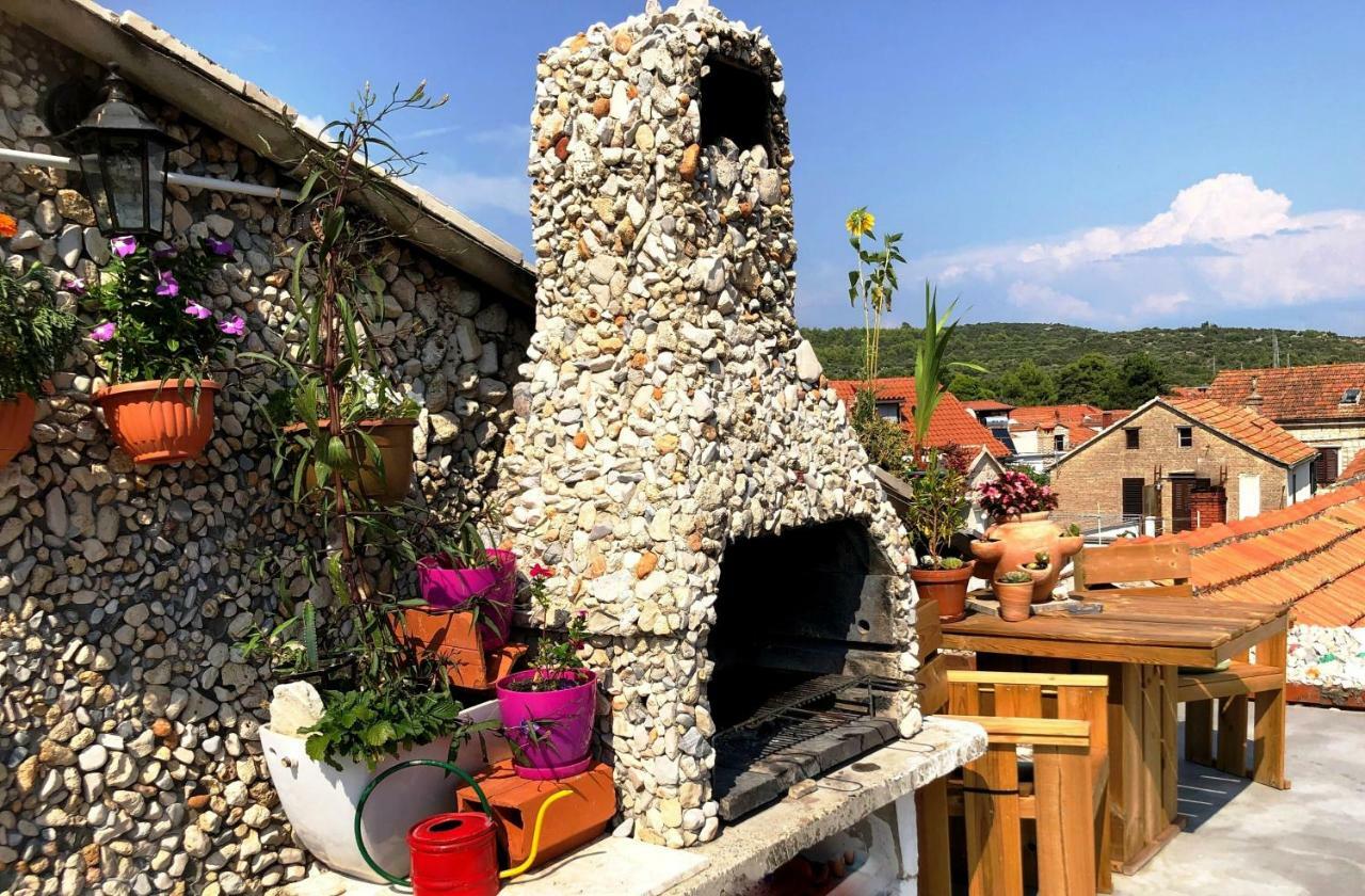 Guest House San Nikola Stari Grad  Esterno foto