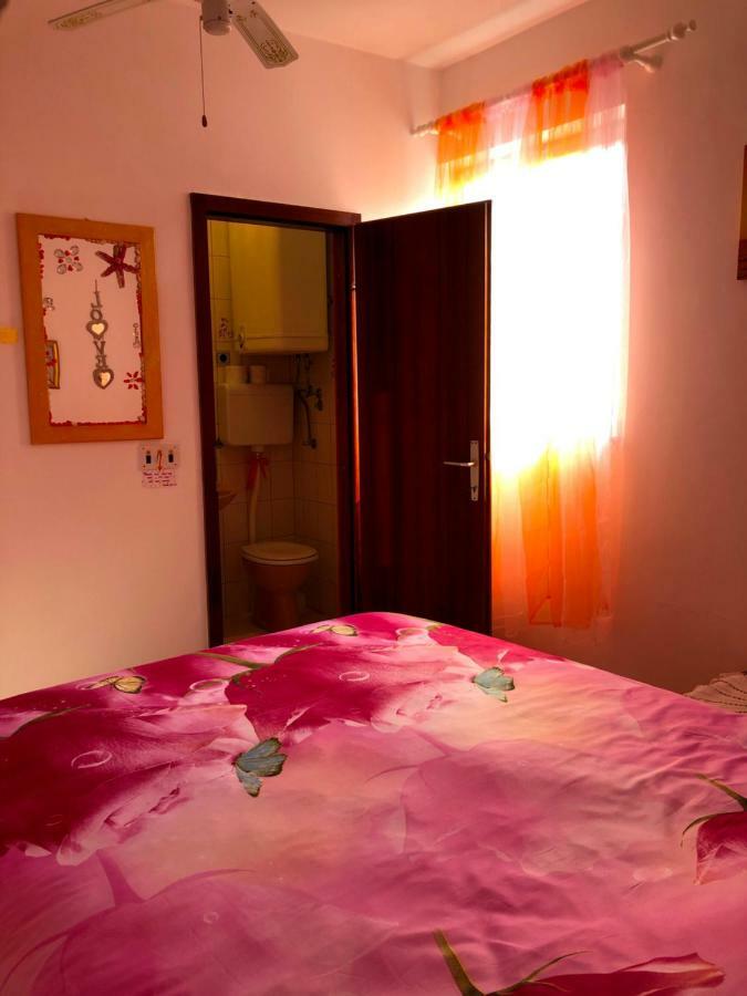 Guest House San Nikola Stari Grad  Esterno foto