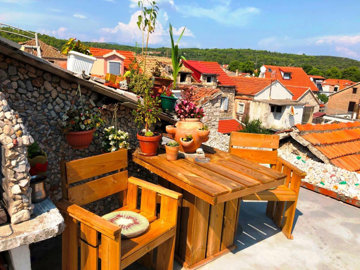 Guest House San Nikola Stari Grad  Esterno foto